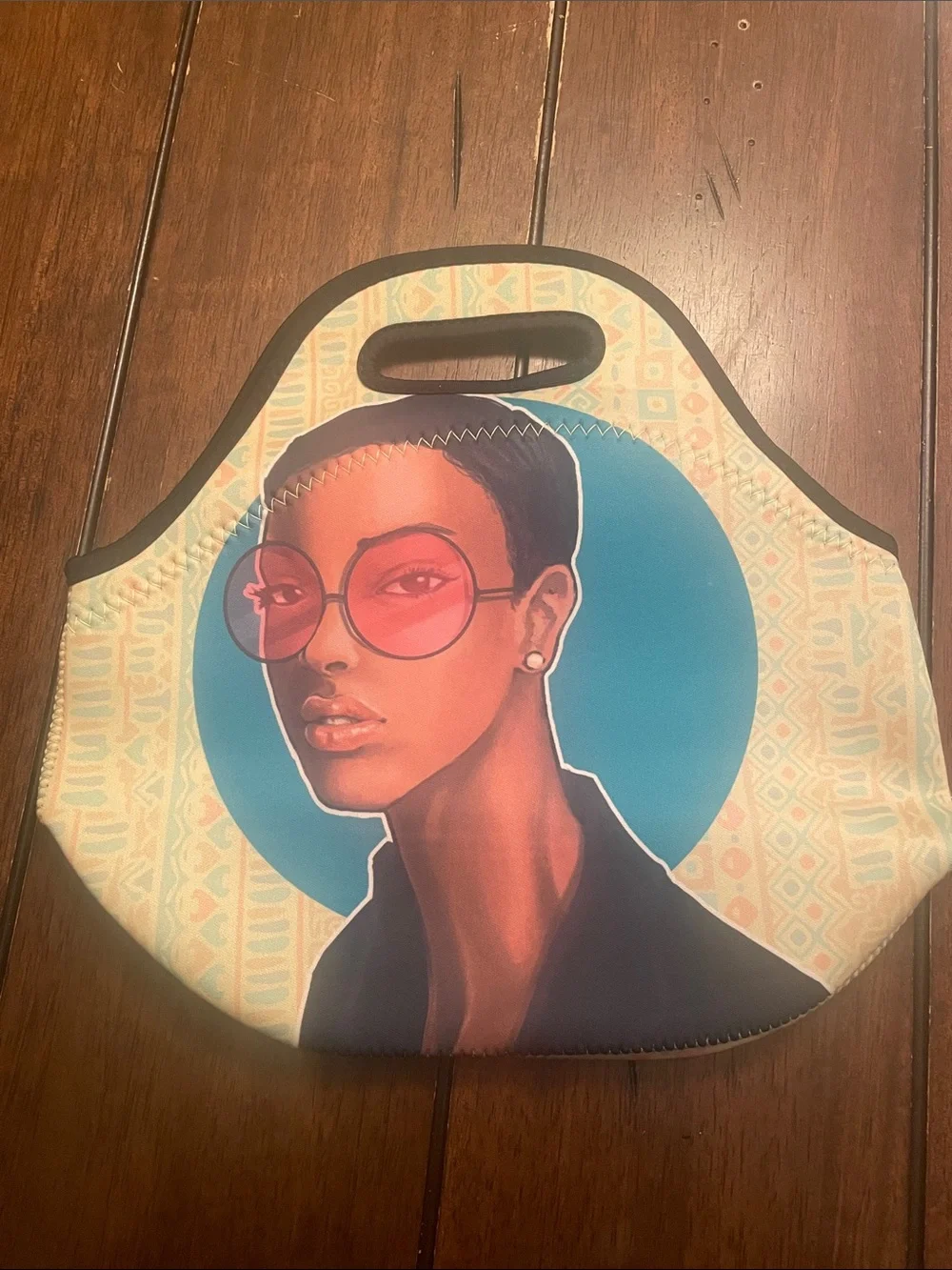 Izzy & Liv Neoprene Lunch Tote with Portrait Graphic